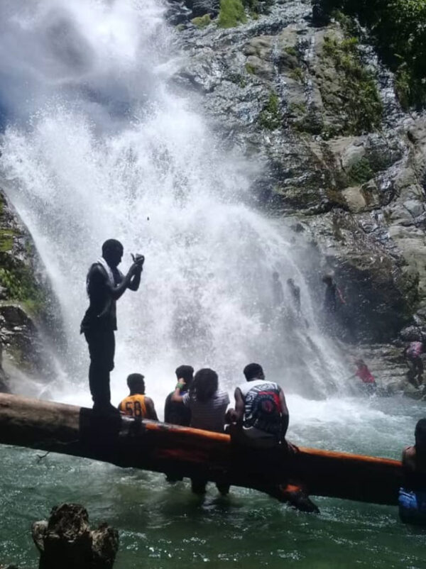 Tour Waterfall